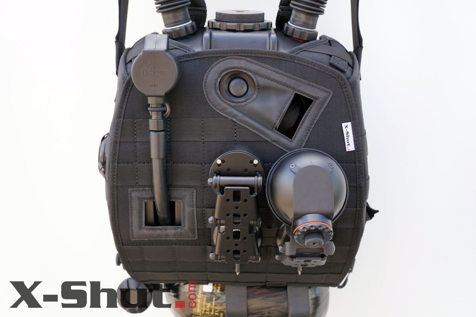 X-Shut functional cover for rebreathers